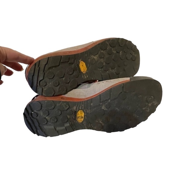 Women’s THE NORTH FACE Verto Approach lll Sneakers Shoes - Picture 4 of 6